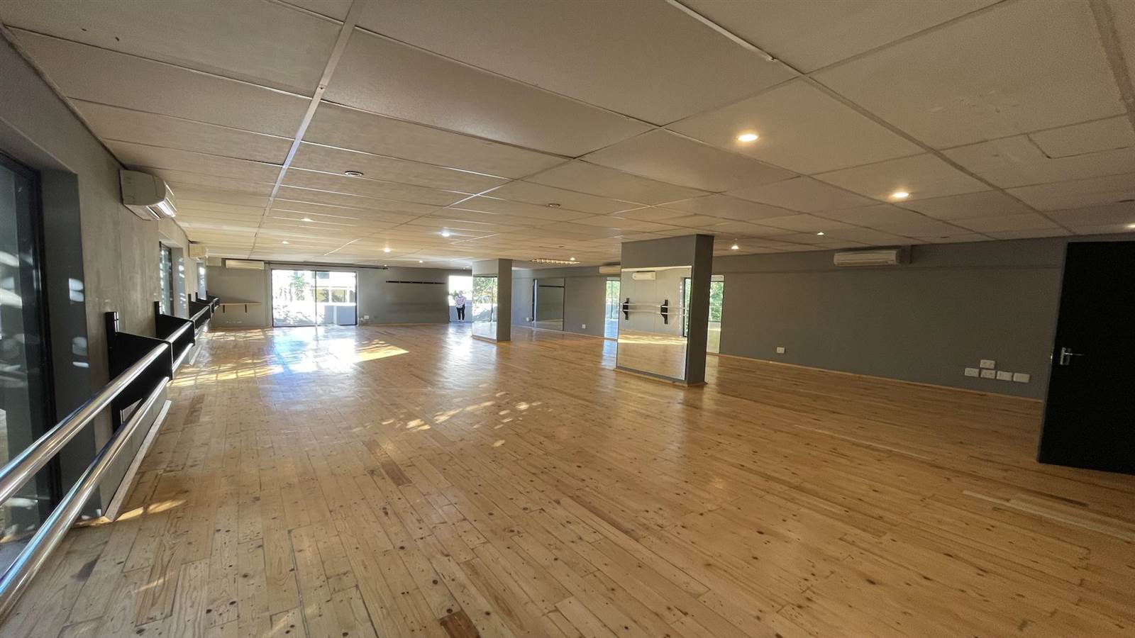 138  m² Commercial space in Tyger Valley photo number 5