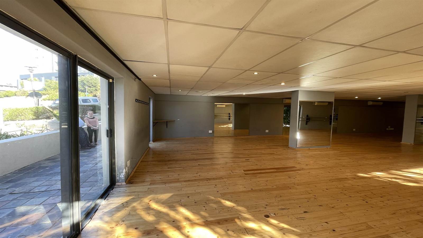138  m² Commercial space in Tyger Valley photo number 3