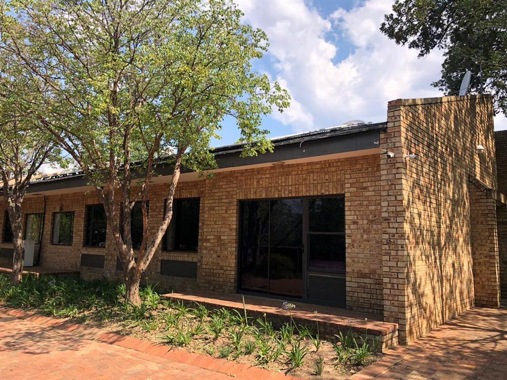 501  m² Commercial space in Woodmead photo number 3