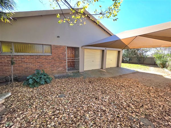 4 Bedroom House 4 Bedroom House