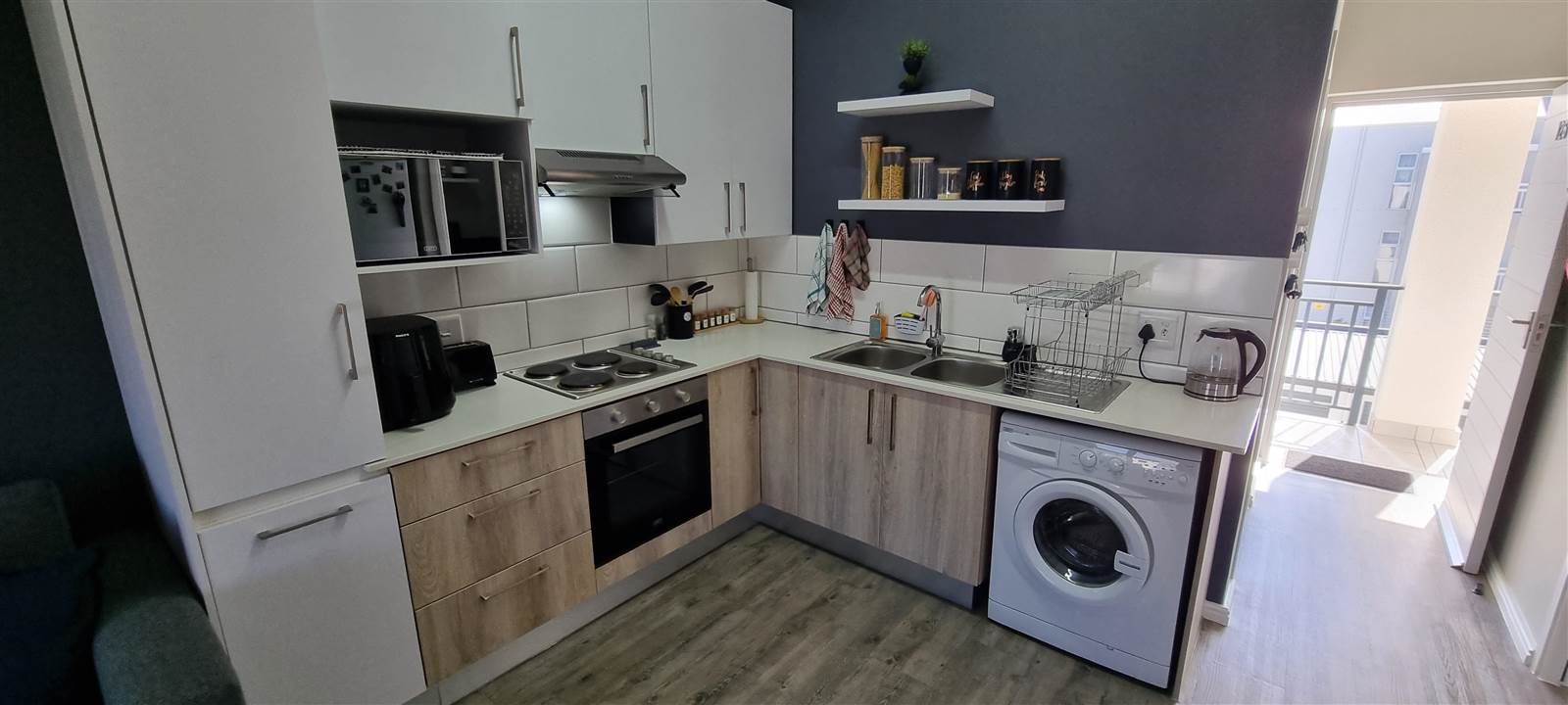 2 Bed Apartment in Haasendal photo number 3
