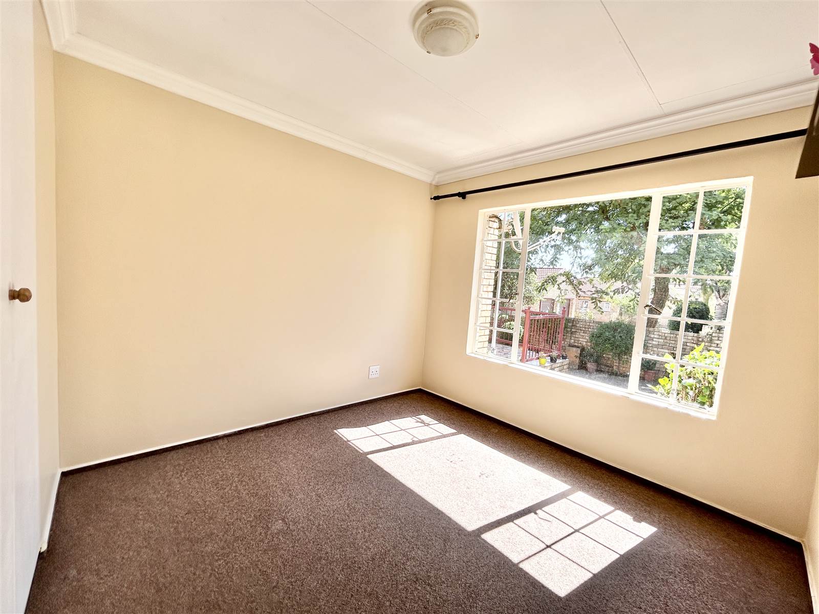 3 Bed Simplex in Kyalami Hills photo number 22