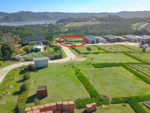 402 m² Land