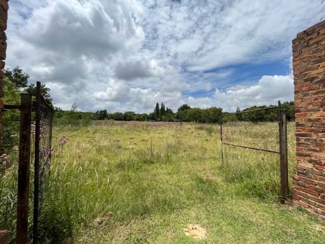 1 ha Land available in Mooikloof Equestrian Estate photo number 14