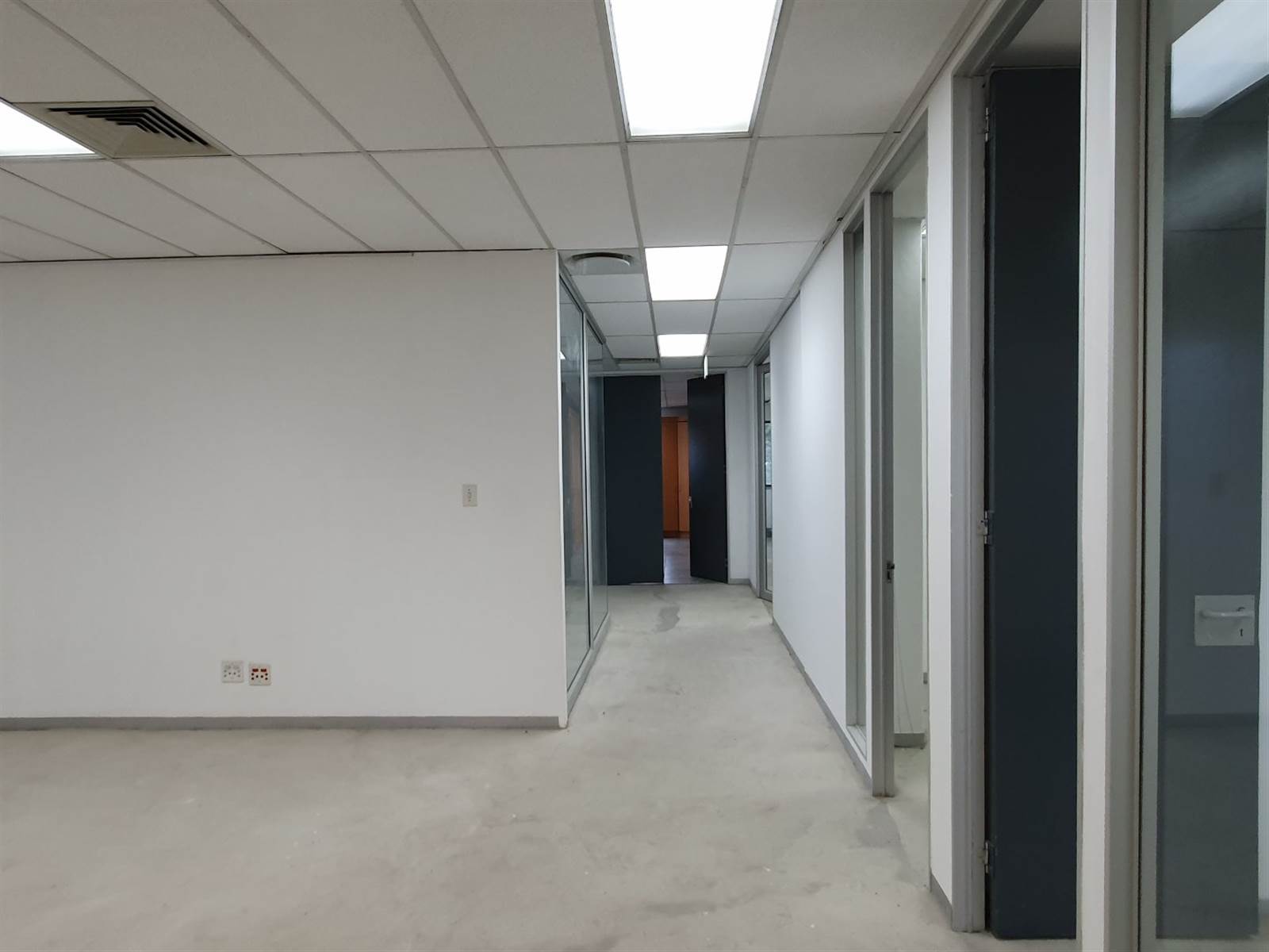 763  m² Commercial space in Bryanston photo number 4