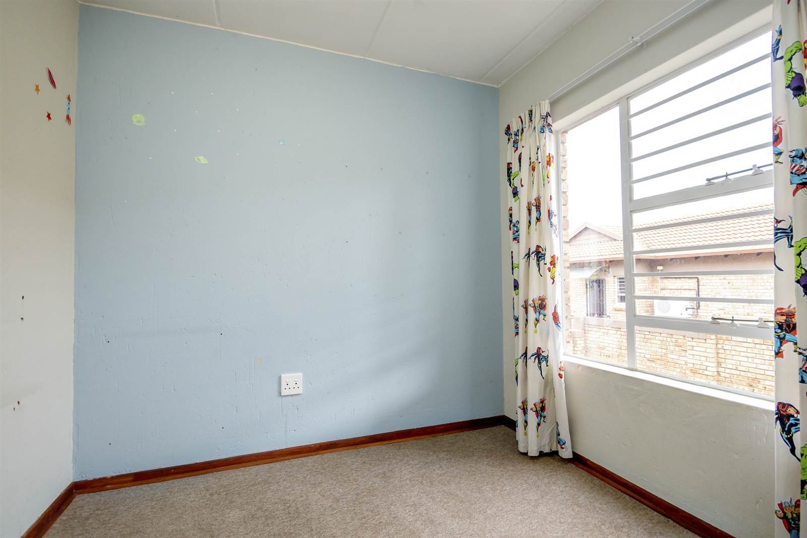 3 Bed Apartment in Ruimsig photo number 18