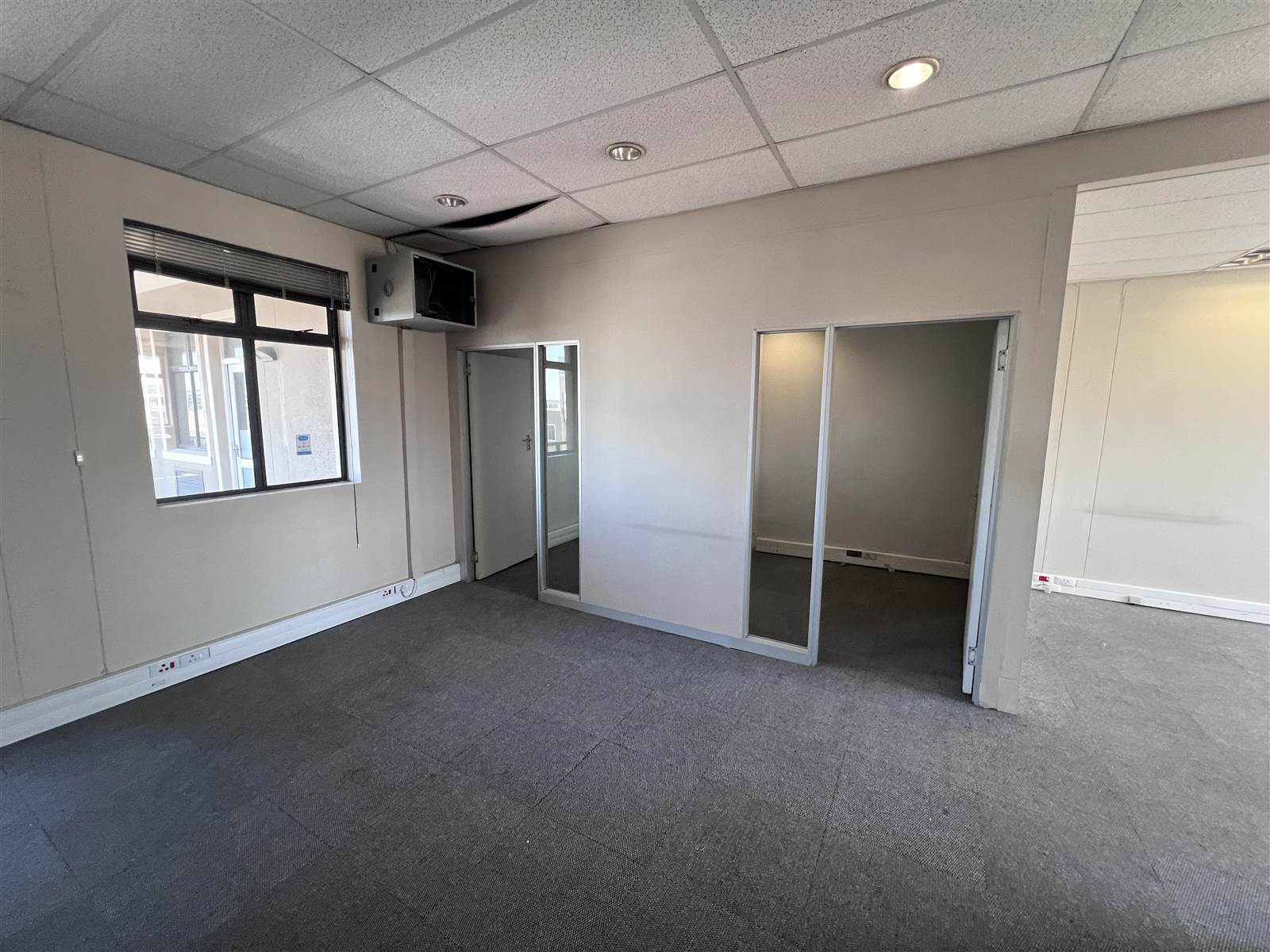 60  m² Commercial space in Century City photo number 12