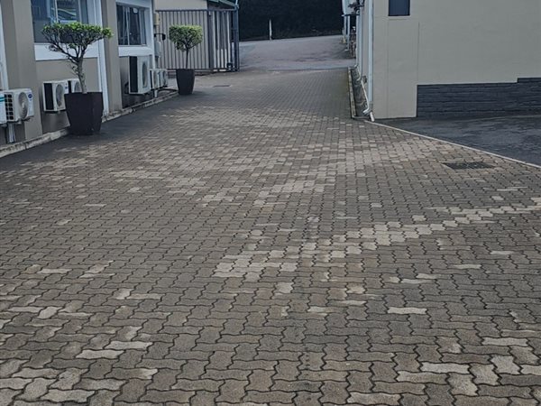 103  m² Commercial space in Pinetown Central