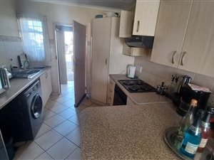 2 Bed Apartment in Montana Tuine