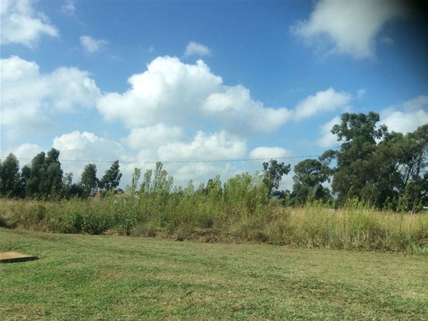3223 m² Land available in New State Area