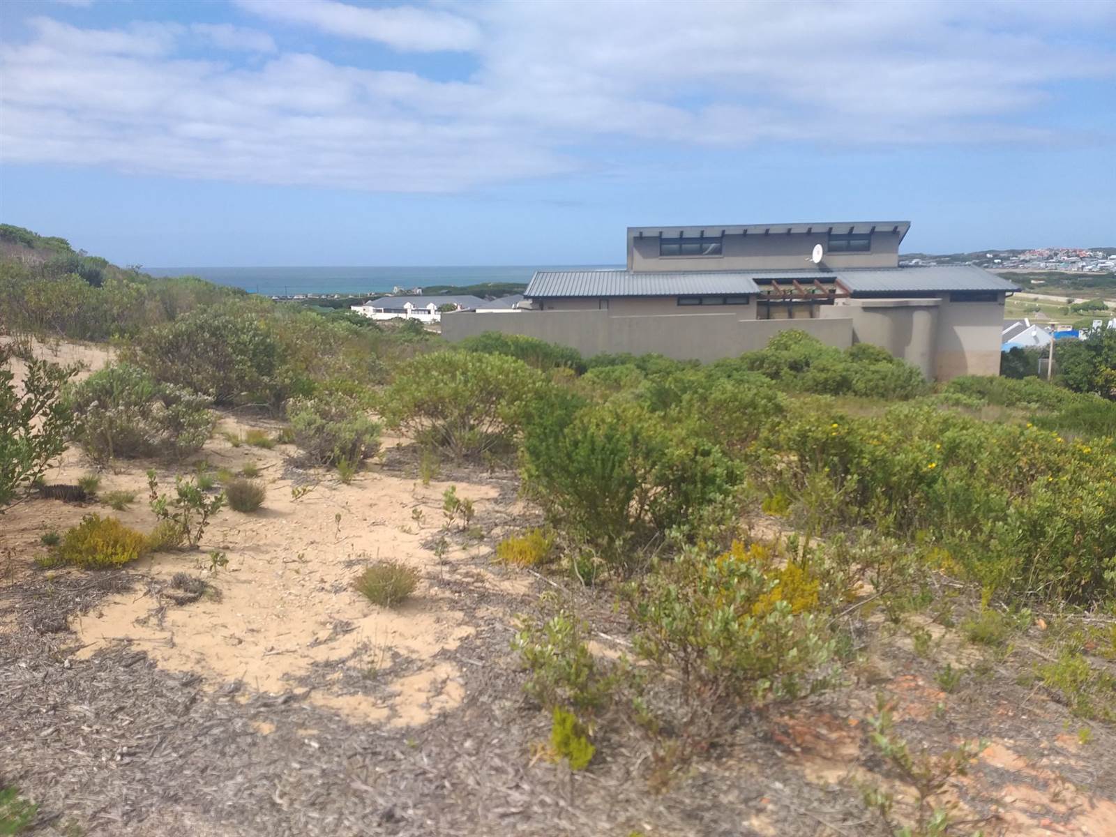 908 m² Land available in Stilbaai photo number 6