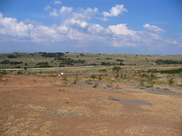 8 630 m² Land