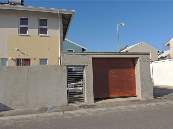 2 Bedroom Townhouse 2 Bedroom Townhouse