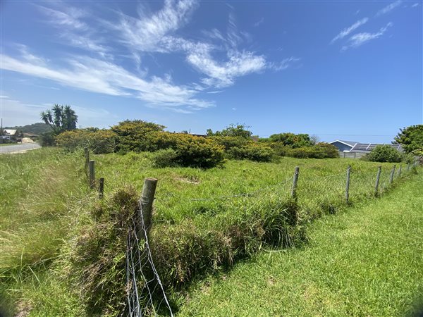 773 m² Land