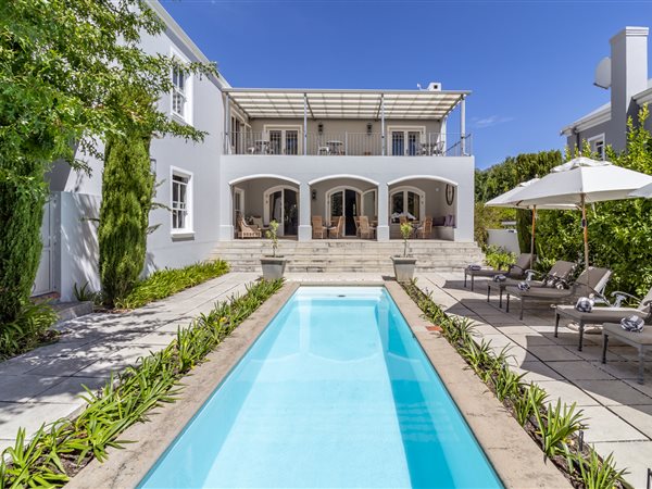 5 Bedroom House 5 Bedroom House