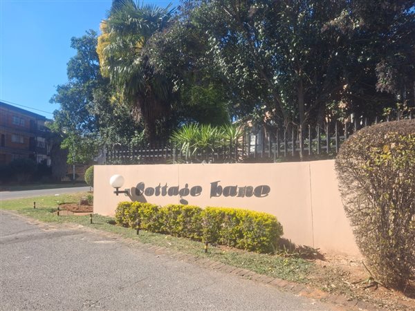 2 Bedroom Townhouse 2 Bedroom Townhouse