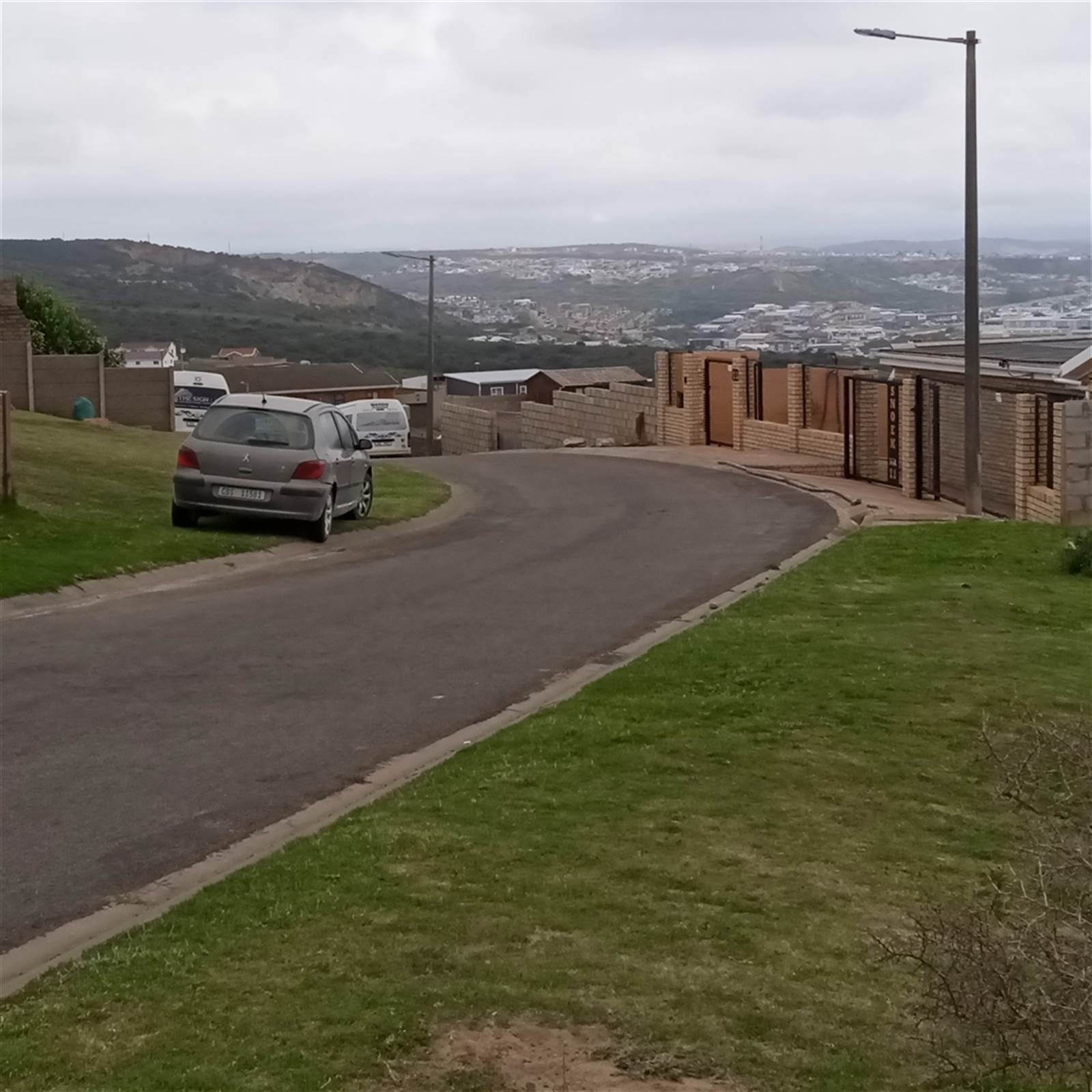 735 m² Land available in Mossel Bay Ext 26 photo number 6
