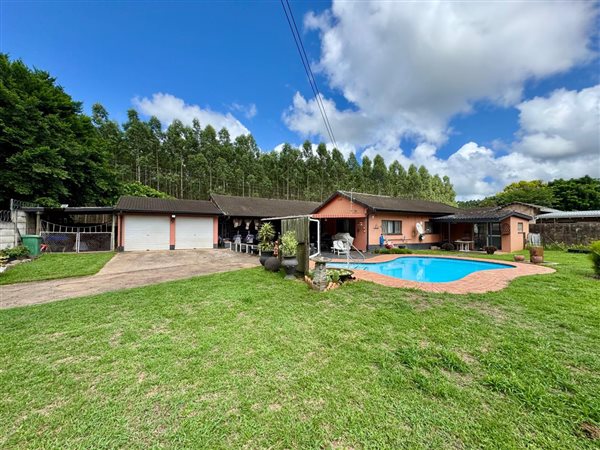 4 Bedroom House 4 Bedroom House