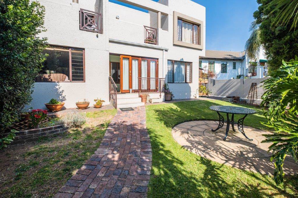 3 Bed Townhouse in Marais Steyn Park photo number 1