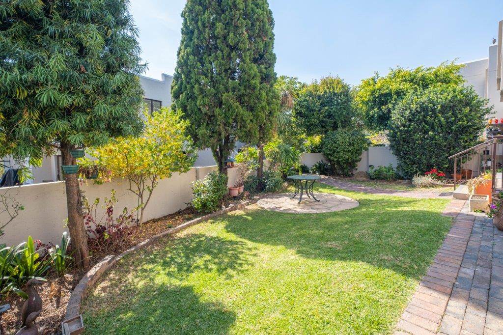 3 Bed Townhouse in Marais Steyn Park photo number 3