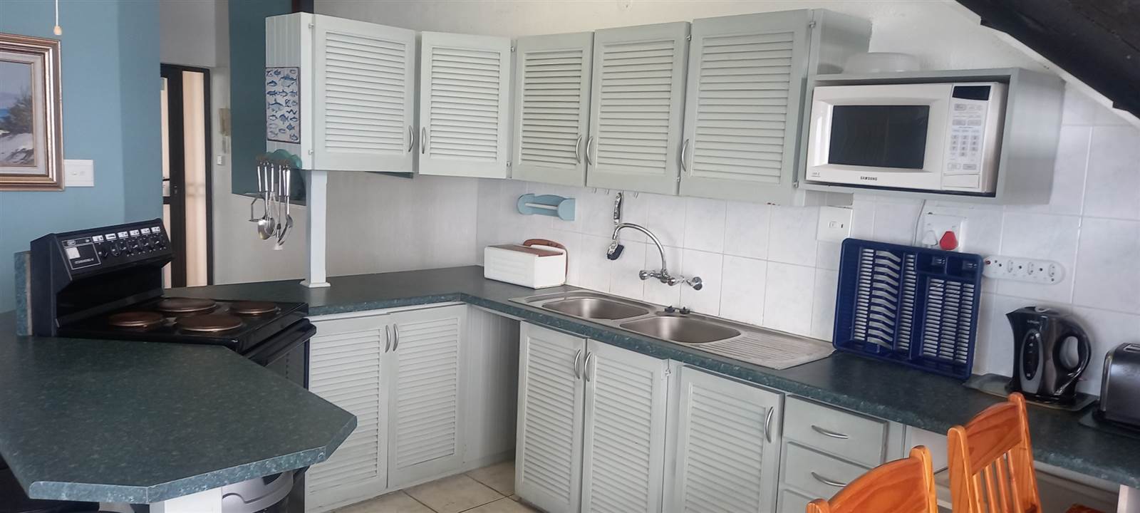 3 Bed Apartment in Uvongo photo number 13