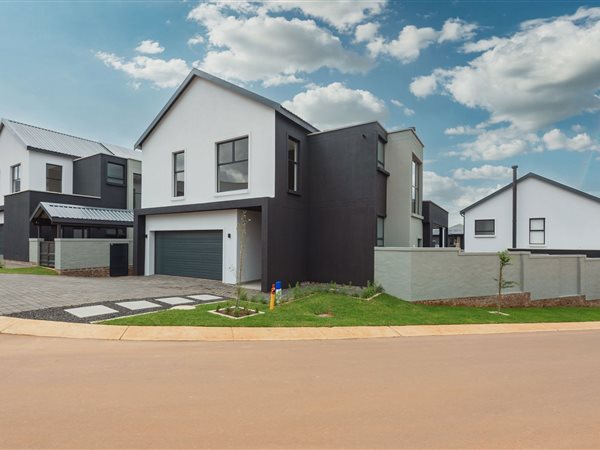 3 Bedroom House 3 Bedroom House