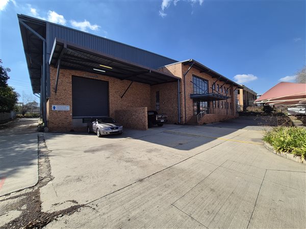 1 954 m² Industrial space 1 954 m² Industrial space