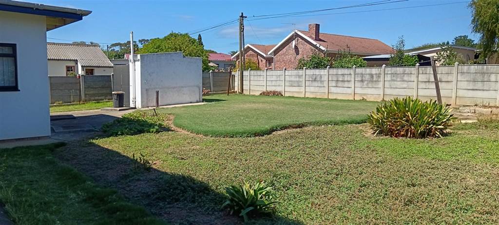 3 Bed House in Bredasdorp photo number 23