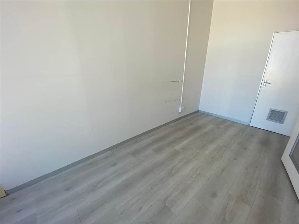 45.9  m² Commercial space in Sea Point photo number 11