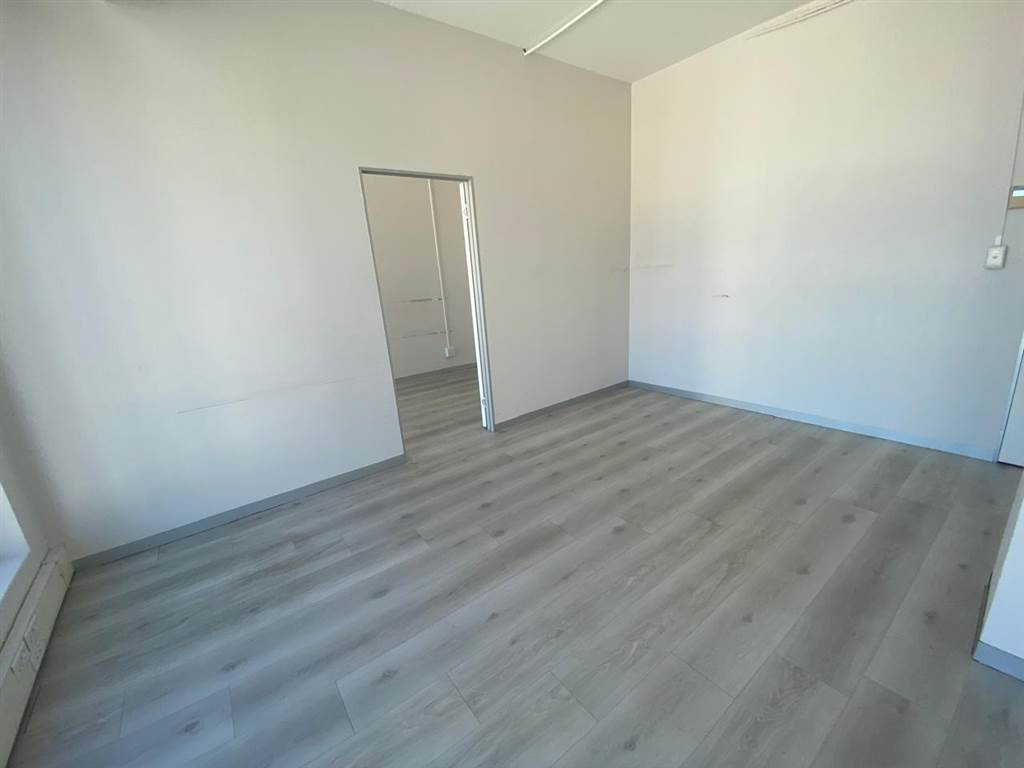 45.9  m² Commercial space in Sea Point photo number 7