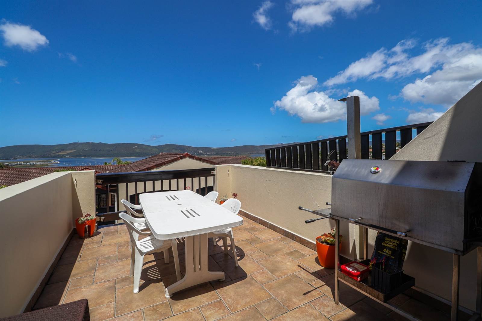 3 Bed Apartment in Knysna Central photo number 25