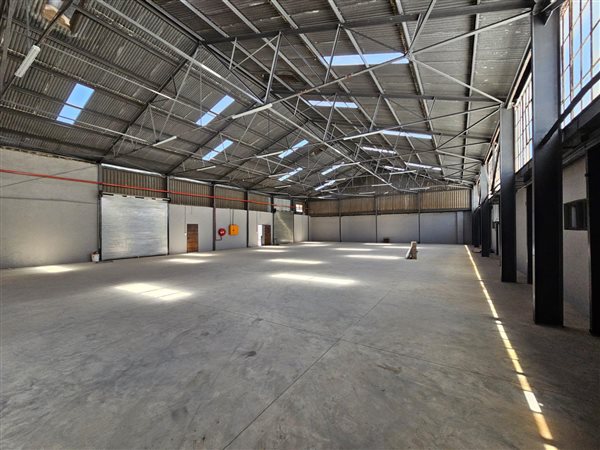 800  m² Industrial space