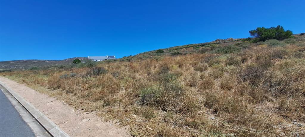 898 m² Land available in St Helena Bay photo number 2