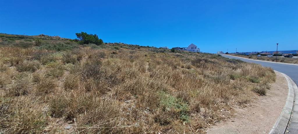 898 m² Land available in St Helena Bay photo number 4