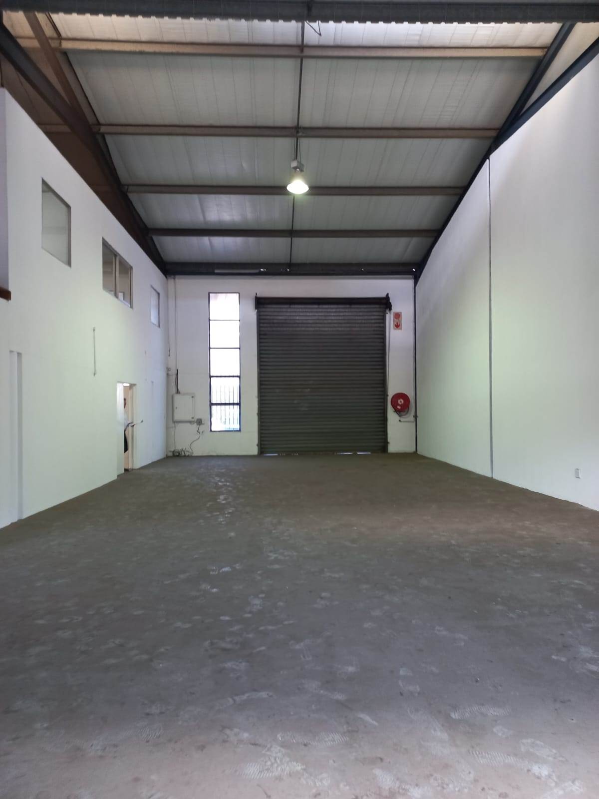 395  m² Industrial space in Red Hill photo number 12