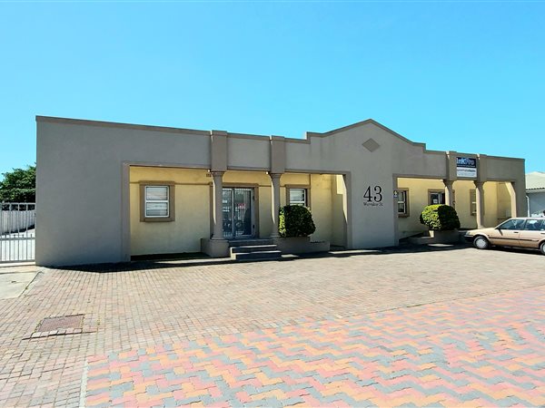 95  m² Commercial space