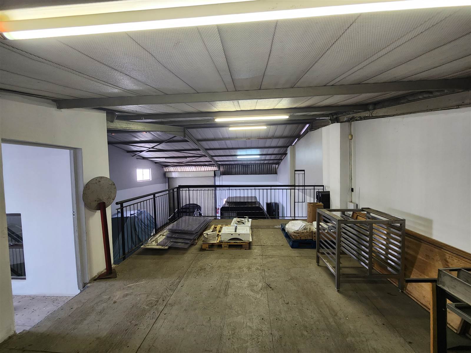 220  m² Industrial space in Umhlali photo number 3
