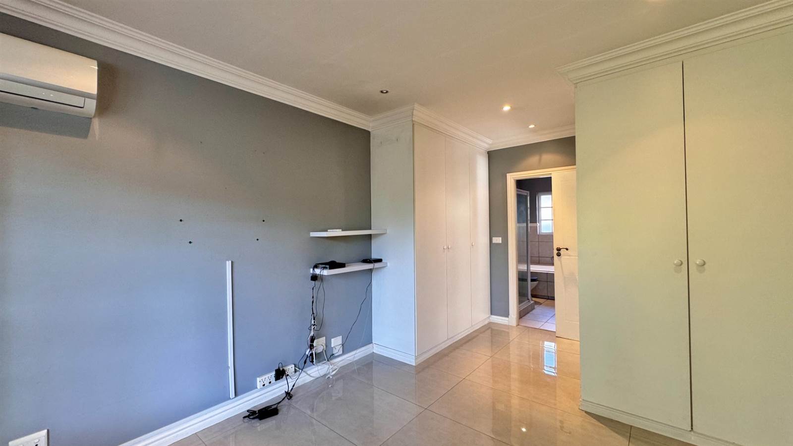 3 Bed Townhouse in Mt Edgecombe Estate 1 & 2 photo number 12