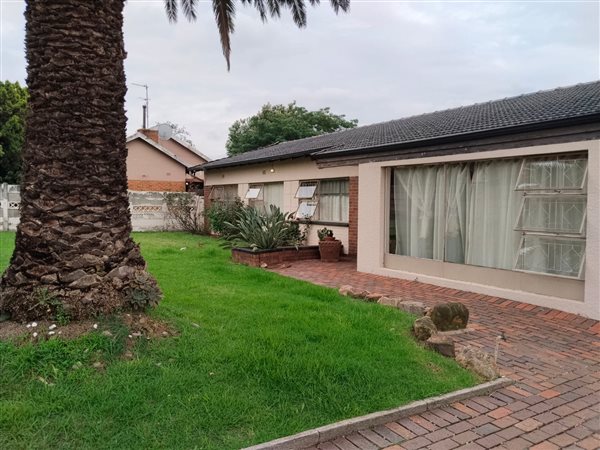 3 Bedroom House 3 Bedroom House
