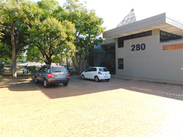 190  m² Commercial space in Ferndale