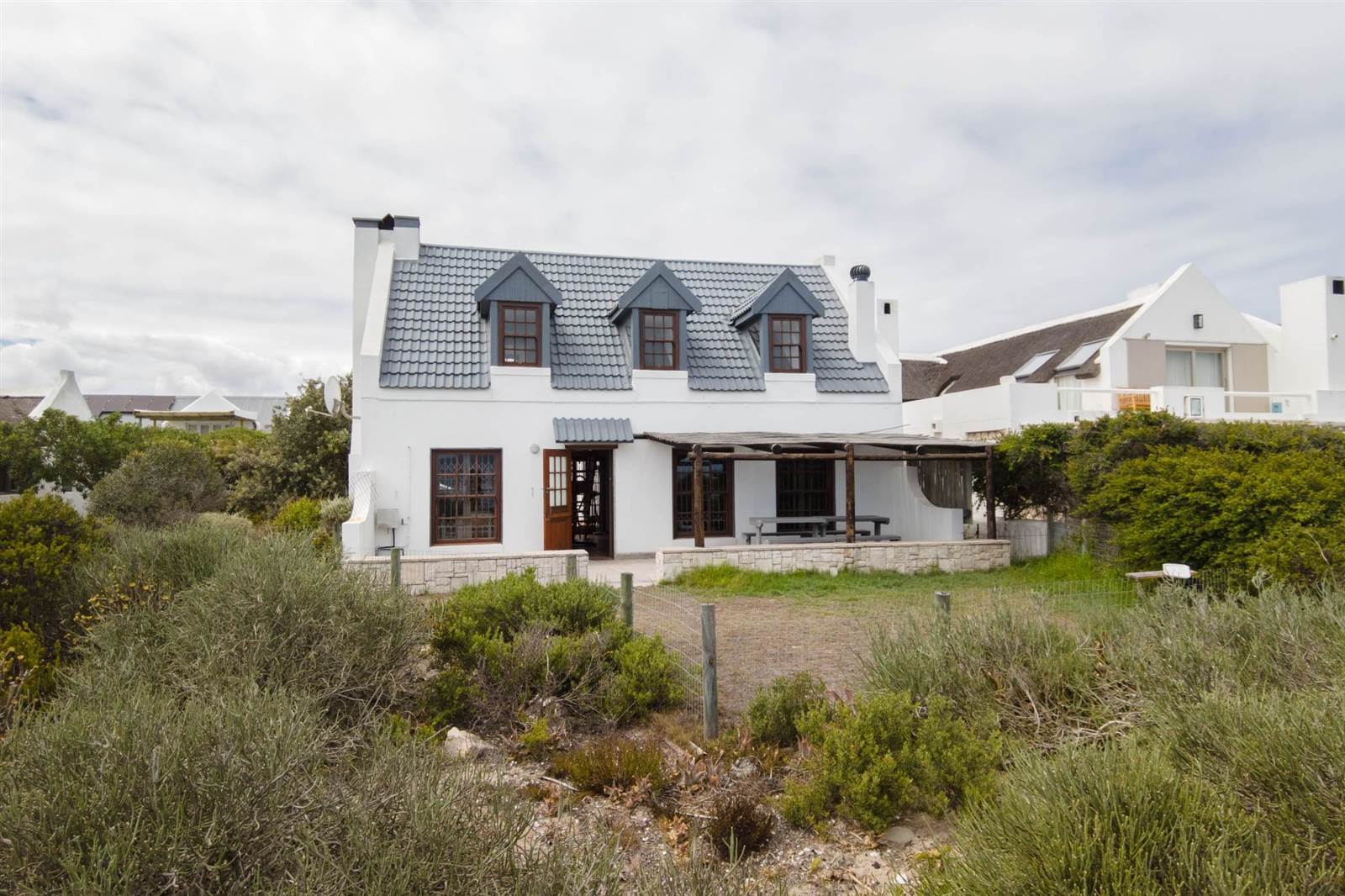 4 Bed House in Paternoster photo number 4