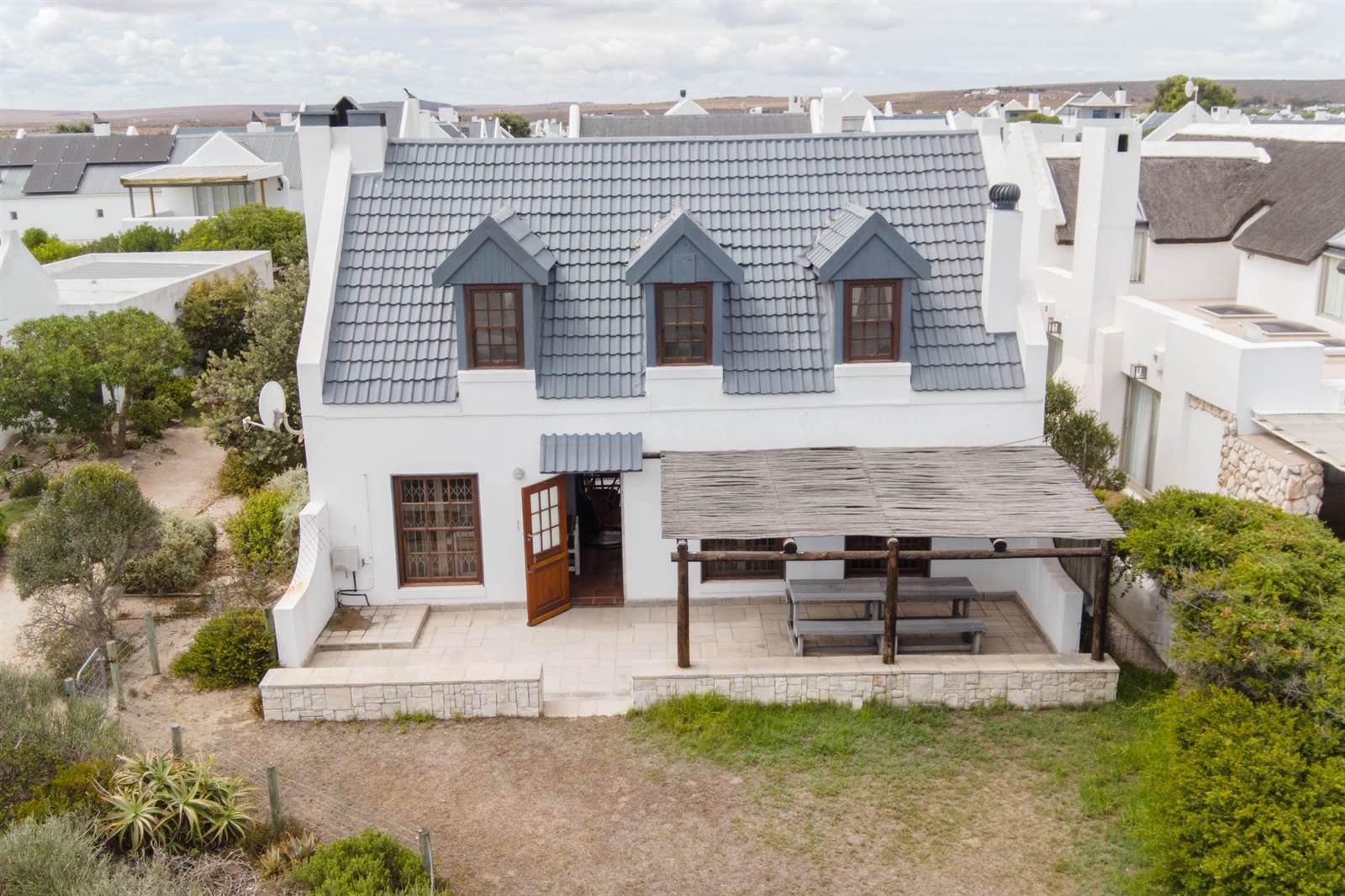 4 Bed House in Paternoster photo number 3