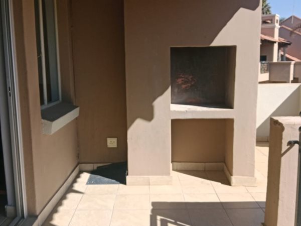 2 Bedroom Townhouse 2 Bedroom Townhouse