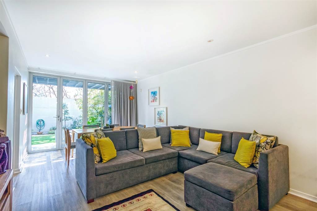 3 Bed Apartment in Hurlingham photo number 8