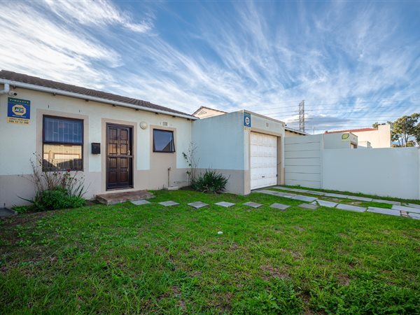 2 Bedroom House 2 Bedroom House