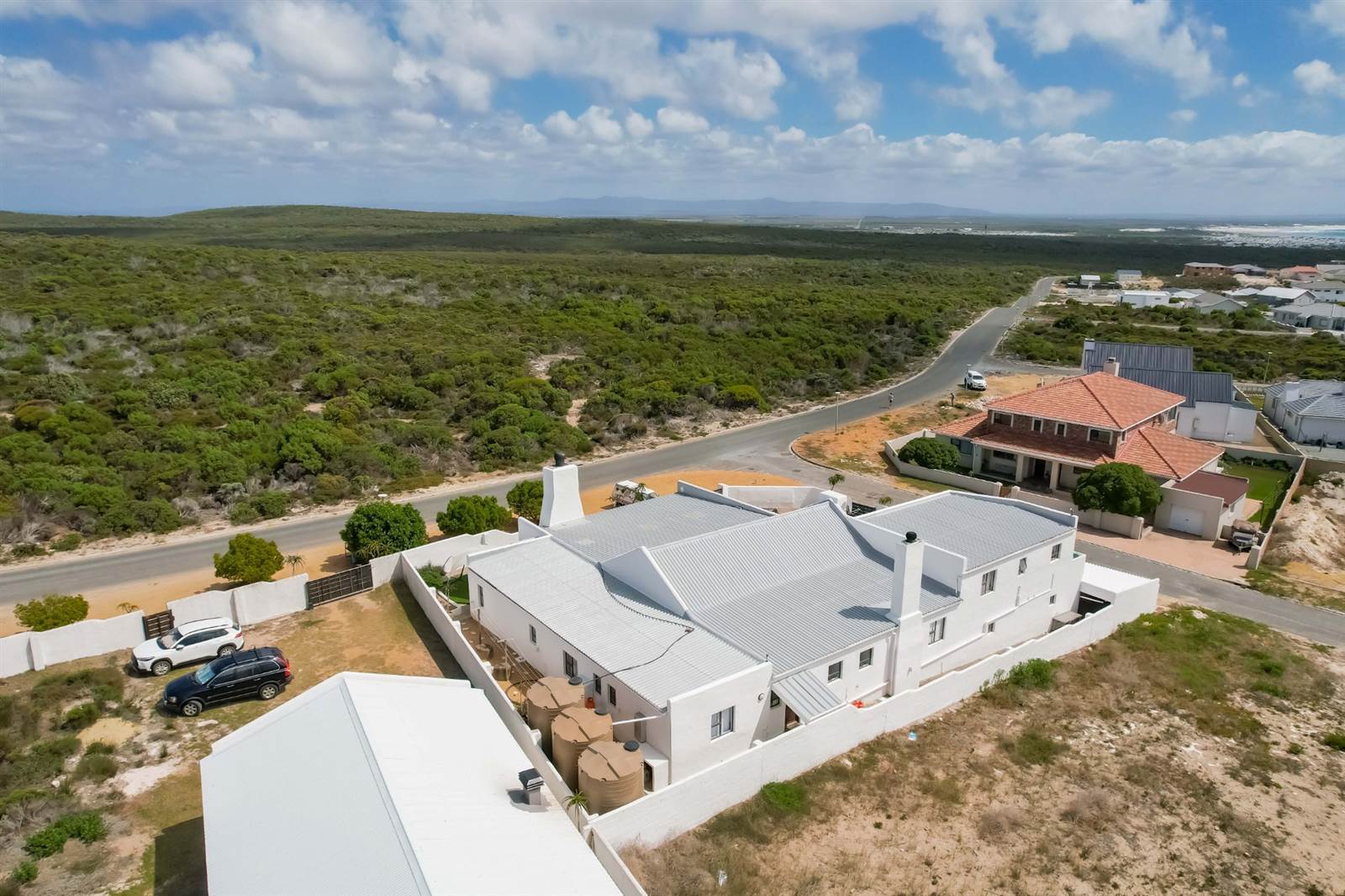 5 Bed House in Struisbaai photo number 8