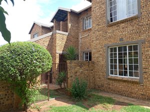 3 Bed Apartment in Strubens Valley