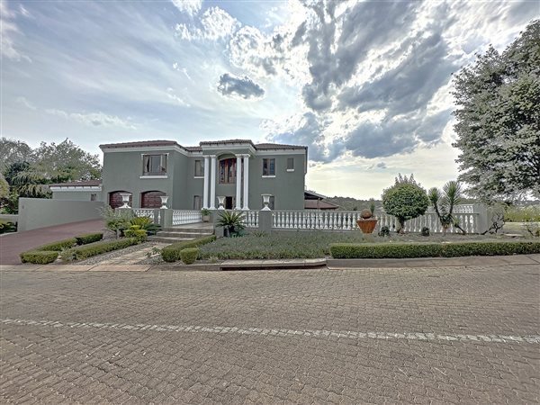 7 Bed House in Waterkloof