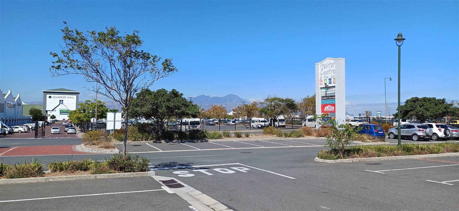 113  m² Retail Space in Somerset West Central photo number 2
