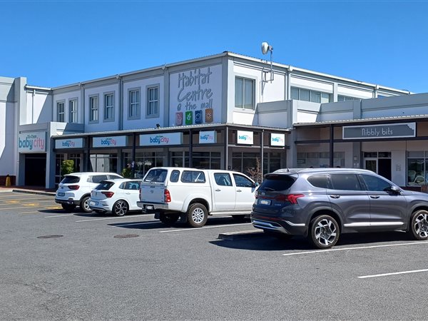 113  m² Retail Space in Somerset West Central